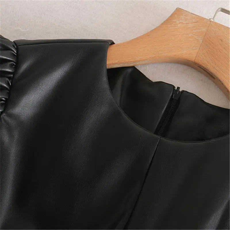 Искусственный Кожаные модельные туфли Для женщин сексуальное Клубное платье слоеного короткий рукав облегающее вечерние платье Винтаж плиссированная Туника Черное мини-платье Vestidos