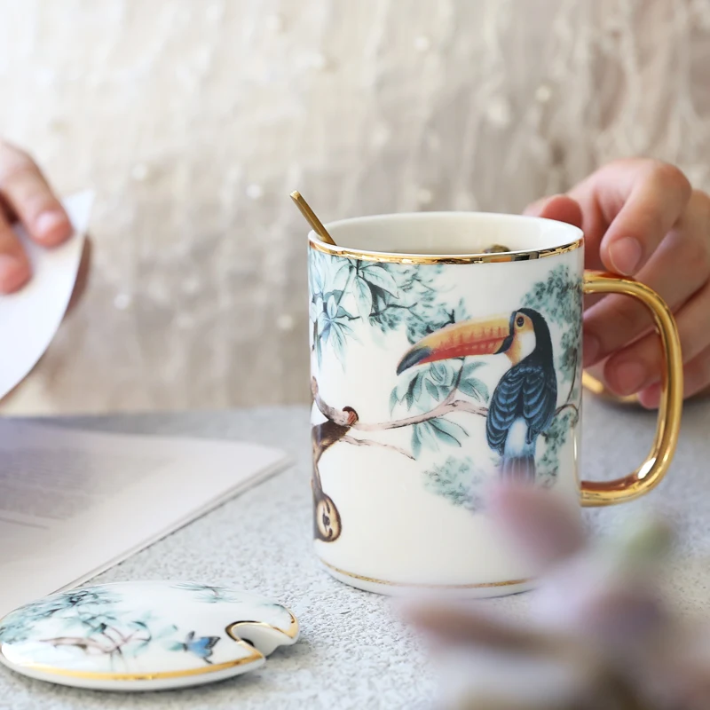Креативная керамическая кружка в английском стиле с золотыми животными, Скандинавская чайная чашка наборы кофейных чашек с Ложка Крышка, кафе, домашний чай, кружка