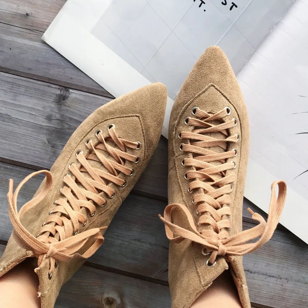 Ковбойские ботинки зимние ботинки коричневого цвета Женская обувь в римском стиле на шнуровке дизайнерские ботинки «Челси» с перекрестной шнуровкой; botas; ботильоны martin с острым носком; bottes femme