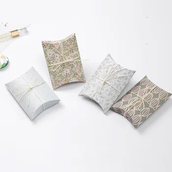 

50pcs Floral Pillow Box for Chocolate Candy Cookie Gift Box Wedding Party Baby Shower Paper Favor Gift Pillow Packaging Boxes