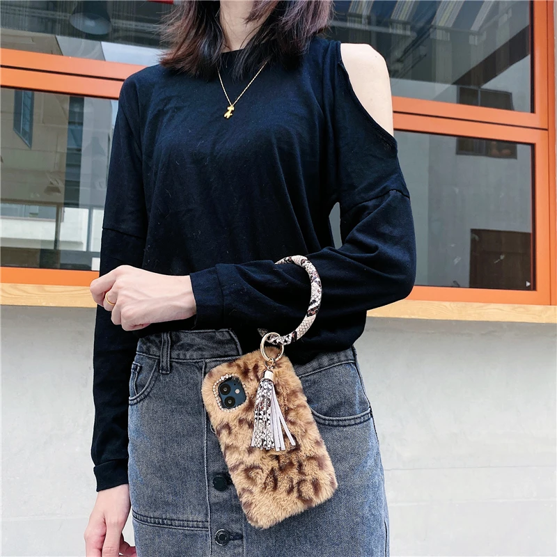 

For Samsung Galaxy A10/20/30/40/50/70/80/90 S A21/31/41/51/71 Leopard Fluffy Fur Big Circle Hand Ring Tassel Pendant Case Cover