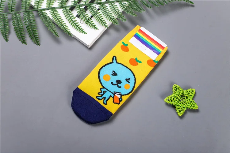 Носки с принтом «Anpanman»; женские хлопковые носки с принтом «Trotting Hamtaro Dokin chan Kumamon baikinman»; милые забавные Осенние повседневные корейские носки