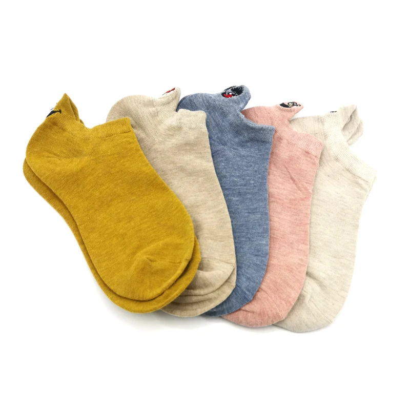 5 Pairs 5 пар/упак. каваи вышитые выразительные женские носки счастливые Модные ботильоны забавные Женские носочки хлопок Лето карамельный цвет - Цвет: 5 Pairs