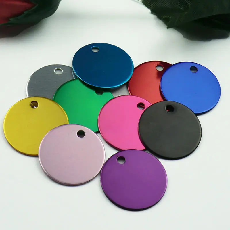 

Wholesale 100Pcs Round Tags Dog Pet Id Tags Aluminum Anodizing NamePlate Engraved Dog Number ID Tag Card Charm Personalized