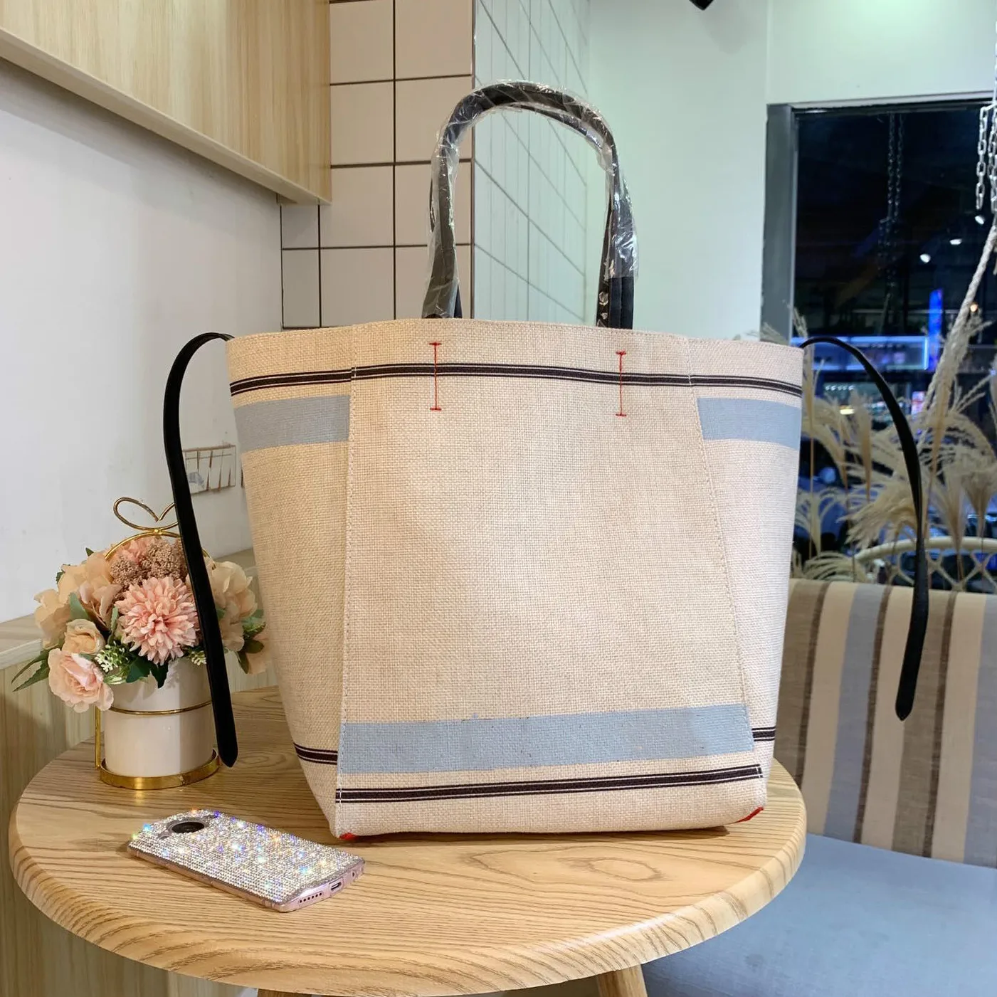 

High Quality Famous Designer Tote Bags Women Canvas Shoulder Bag Shopping Hangbag Ins Trendy Pairs Show Style Free Drop Shipping