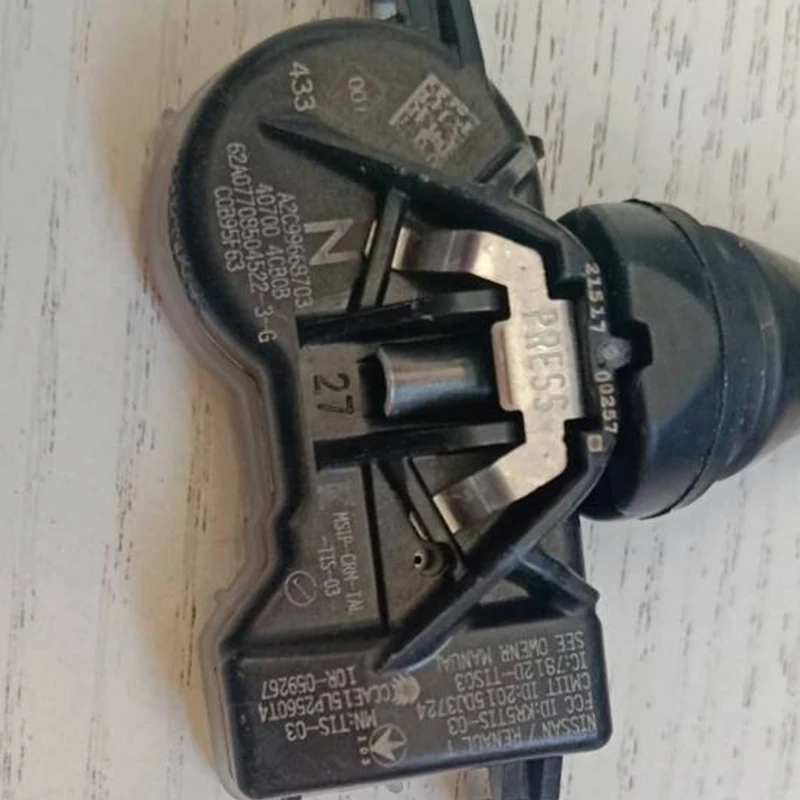 

Tire pressure sensor 2014-Re na ul tK ol eo s Tire pressure monitor detector Valve valve