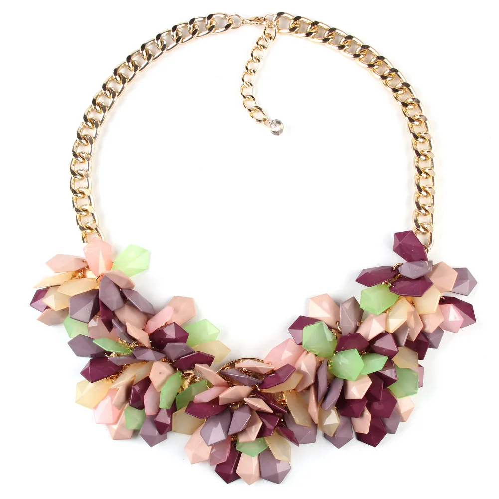 

2019 Fashion New Sweater Chain Colorful Resin Acrylic Pine Shape Personality Short Sweater Chain Alloy Bohemian Ladies Necklace