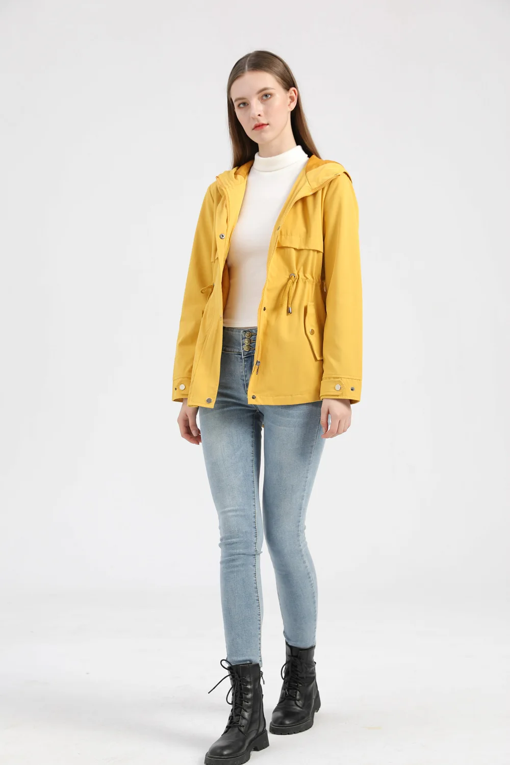 Veste légère zippée, coloris et détails
