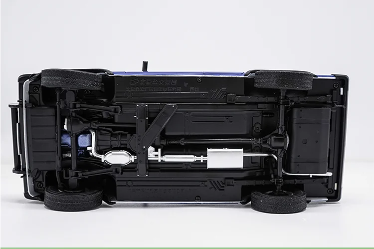 Оригинальные, фабричные, по цене производителя, 1:18 Beijing Jeep 2500 Jeep Cherokee металлическая классическая игрушка модели, платья для дня рождения, подарок на год, коллекция