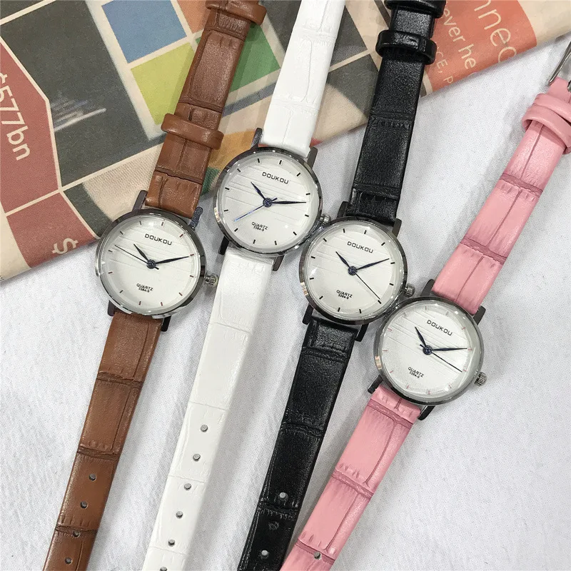 

Female Students Watch Korean-style Simple Trend Ulzzang Retro Casual Small Dial Style MORI Series High School Girl'S