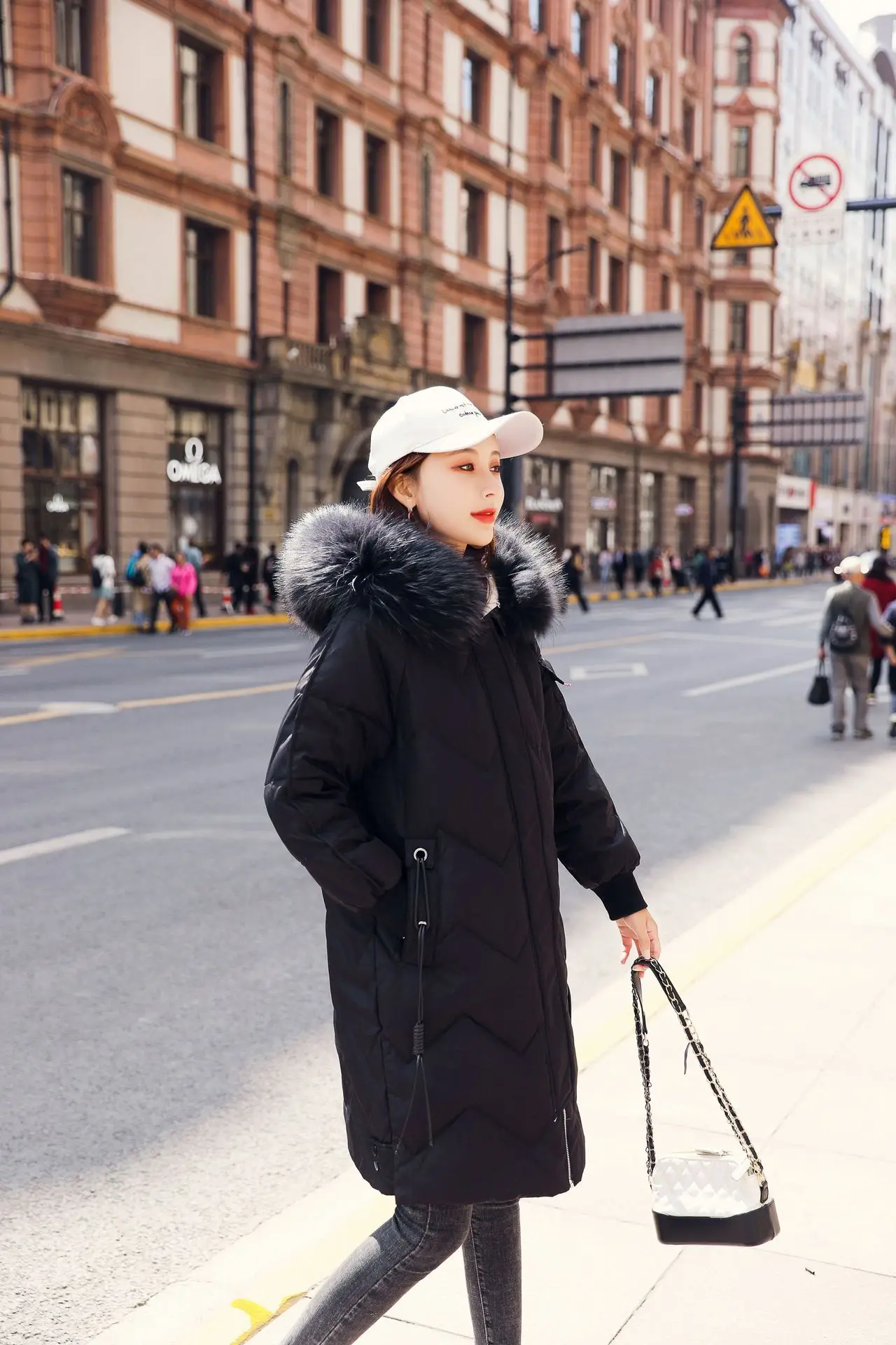 Winter New Style Hot Selling Fashion Korean-style Large Fur Collar Mid-length Loose-Fit down Jacket Women's Thick Coat Fash