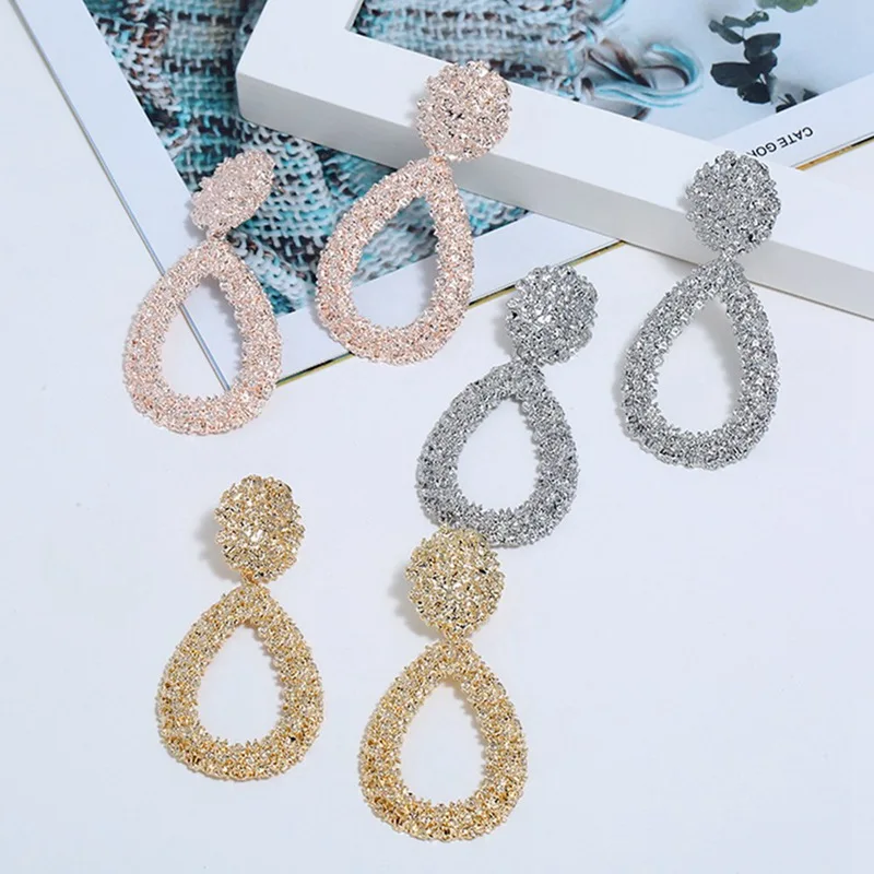 

2019 New Trendy Women Retro Big Drop Earrings Punk Gold Metal Pattern Geometry Statement Jewelry Wholesale Brincos