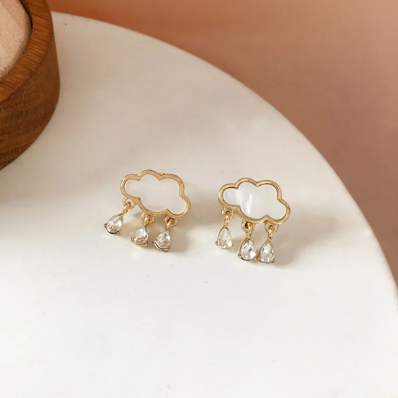 Korean Style White Cloud Water Drop Stud Earrings for Women Crystal Stars Bow Asymmetry Earring Girl Wedding Party Jewelry Gifts