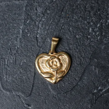 

GHIDBK Little Statement North Star Titanium Steel Pendants Baroque Hollow Cross Charm Pendant Street Style Heart Rose Pendant
