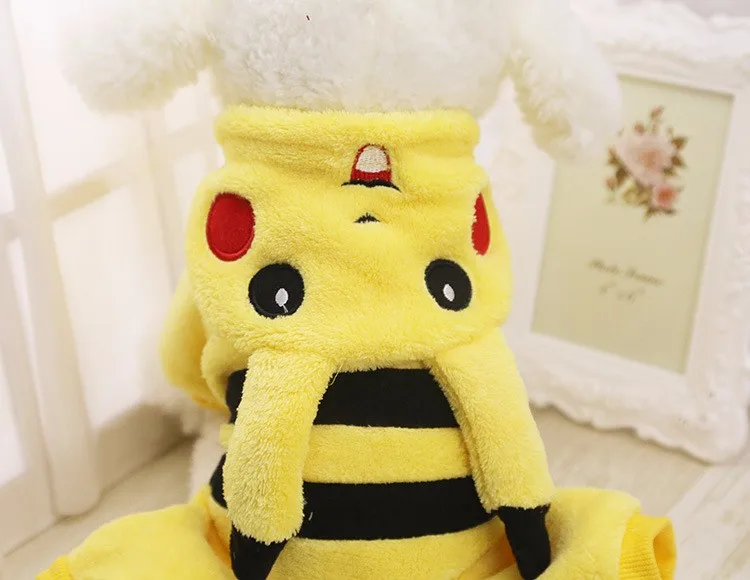 3712053077_799069744