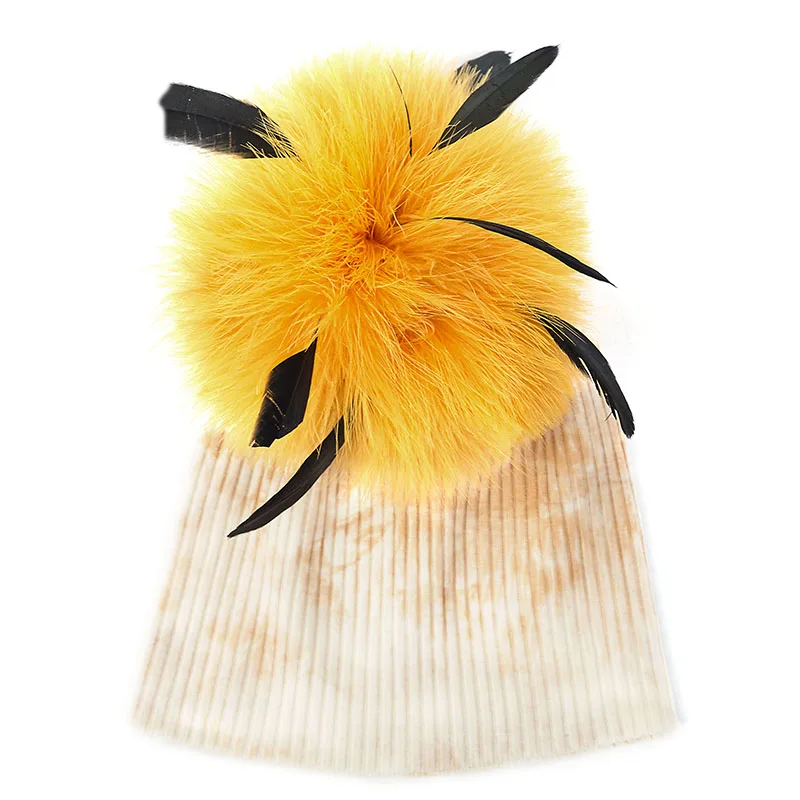 beige yellow S Очаровательные Деревянные милые детские шапочки-бини для младенцев, теплые мягкие ребристые детские шапки, милая Осенняя шапка с черепом, страусиное меховое помпон - Цвет: beige yellow S