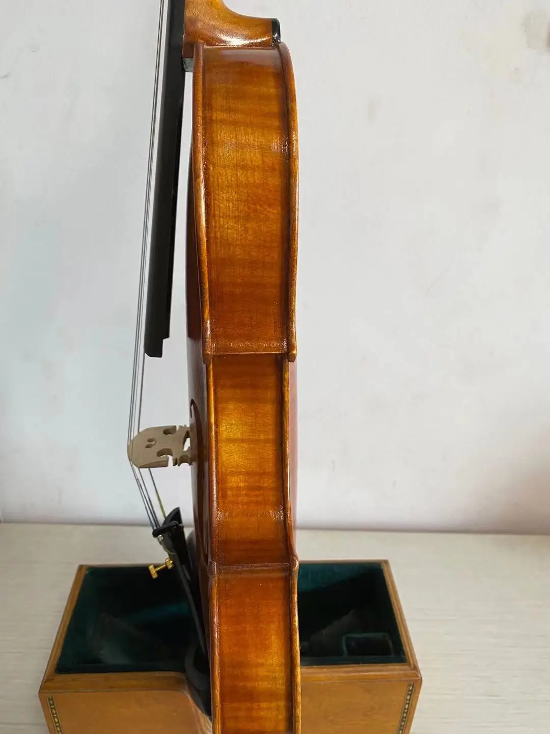 1PC European Wood Violin 4/4 Size Antique Old Style