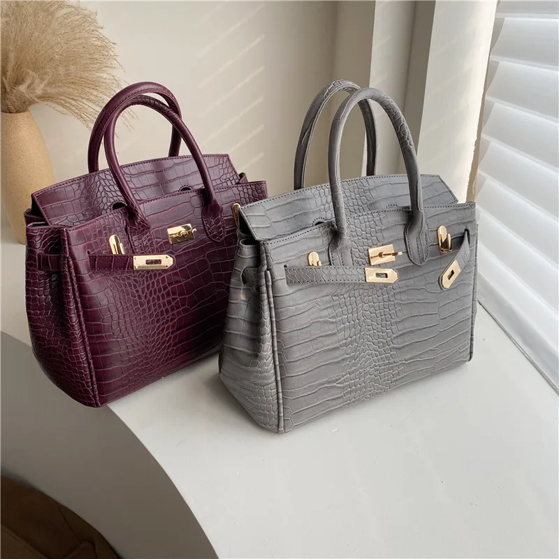 

Europe And America Top Grade Women's Handbag Fashion Crocodile Pattern Classic Bright Surface Shoulder Oblique Bag Textured WOME