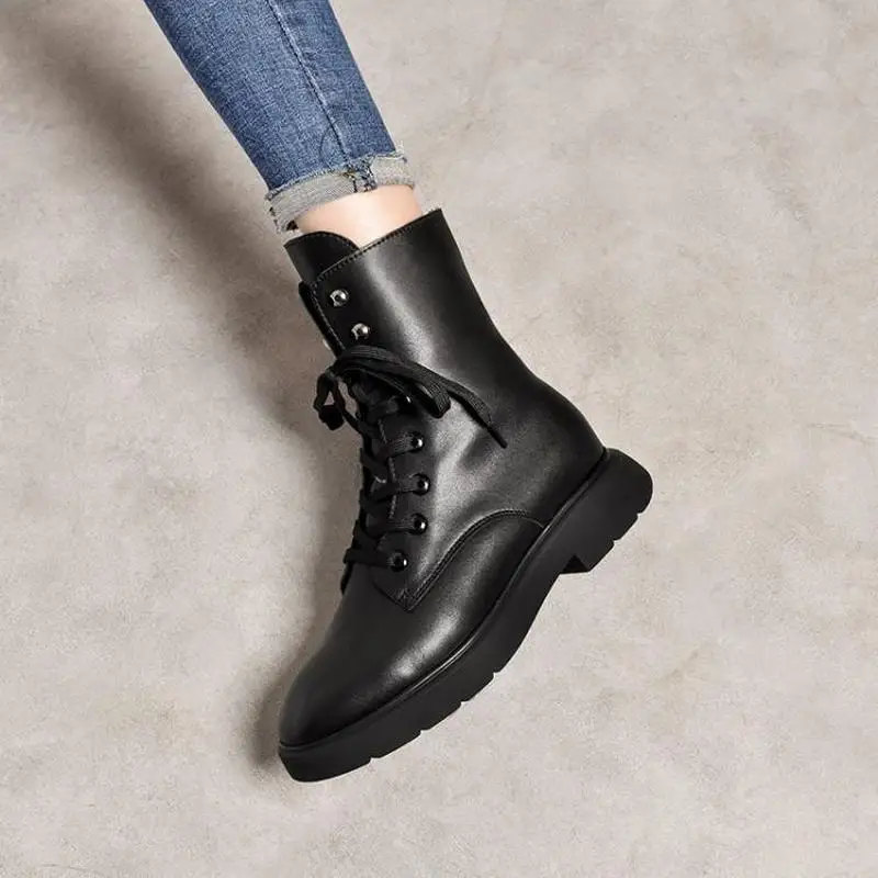 

Winter boots 2019 thick heel round head short tube black fashion lace up simple fashion women's Boots Med (3cm-5cm) Round Toe