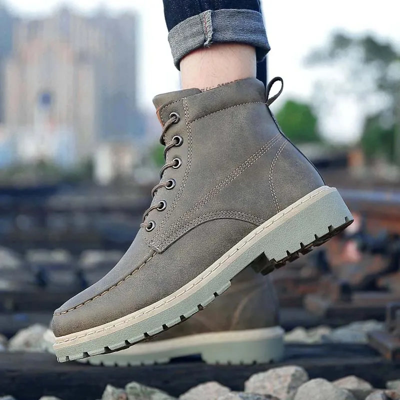 

Martin boots military boots men's boots tooling retro tide boots in the snow in the British wind autumn high men's shoes wild