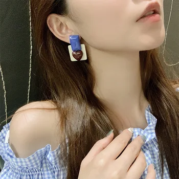 

Contrast Color Heart Earrings Geometry Ear Stud Retro