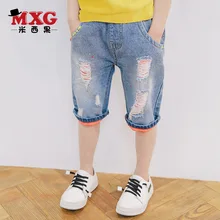 Джинсовые брюки с дырками для больших мальчиков г. Новые стильные летние детские брюки на гусеничном ходу модные повседневные шорты для мальчиков
