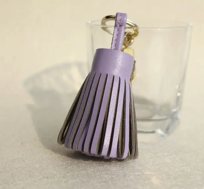 B GOLD RING VIOLET Известный бренд класса люкс из натуральной овчины настоящий кожаный брелок с кисточкой для ключей автомобиля брелок для ключей женская сумка Шарм Подвеска для девочек - Цвет: B GOLD RING VIOLET