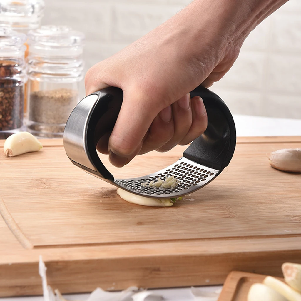 Kitchen Garlic Press Rocker Stainless Steel Garlic Crusher Tool Garlic Press Rocker Roller Slicer for Ginger Peanuts Nuts