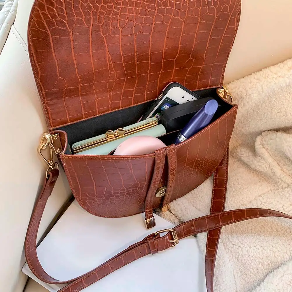 Crossbody Bag Women Handbags PU Crossbody Bag Luxury Women Crossbody Shoulder Bag Retro Crocodile PU Leather Semicircle Small Purse Ladies Chest Messenger Bags