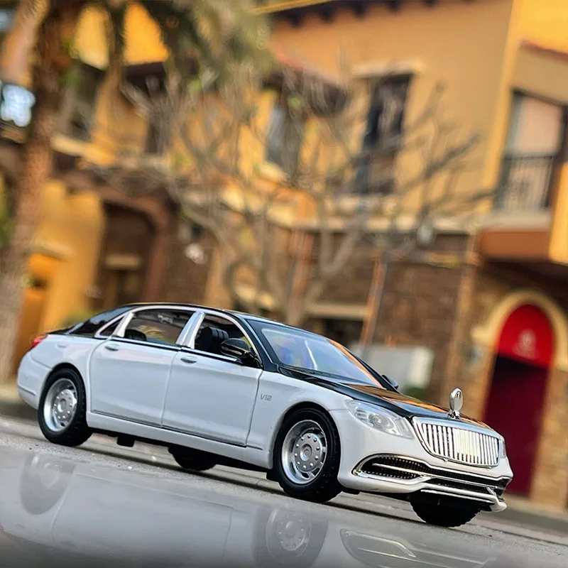 1:32 Mercedes-Benz Maybach S650 Luxy Car Alloy Car Model Diecast