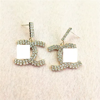 

2020 New Fashion Charm Gold Color Geometric Stud Earring Romantic Love Earrings Women's Fashion Jewelry Accessories