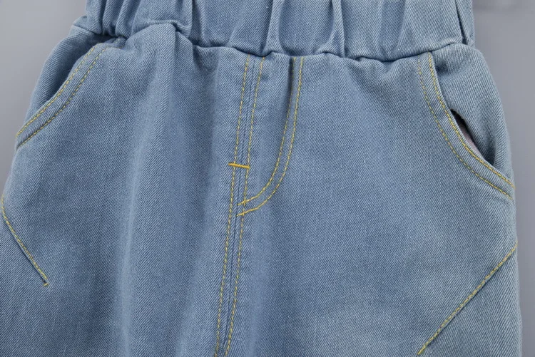 12989055214_1034569010