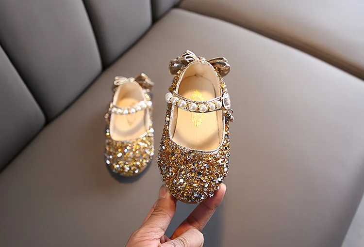 best children's shoes Spring Girls Shoes Glitter Wedding Performance Kids Flats Baby Princess Shoes Gold Silver Toddler Flats Anti-skid Dance Shoes child shoes girl