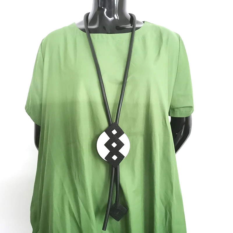 

YD&YDBZ Long Pendant Necklace Women Design Statement Jewelry Rubber And Leather Necklace Rubber Jewelry Choker Accessories Chain