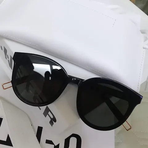 Oval Frame Sunglasses Women Retro Brand Designer Zonnebril Dames Sun Glasses Female Fashion Outdoor Driving UV400 Eyewear