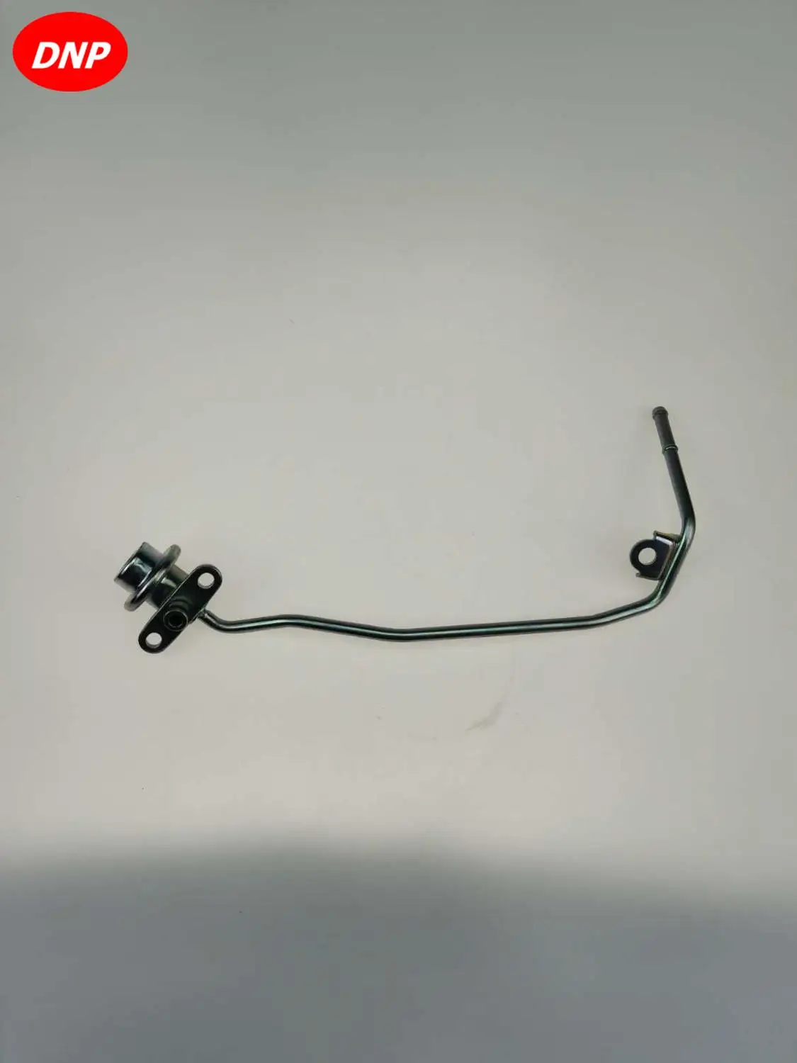 

DNP Fuel Pressure Regulator Fit For Toyota Hilux Prado Runner 23280-75040/2328075040