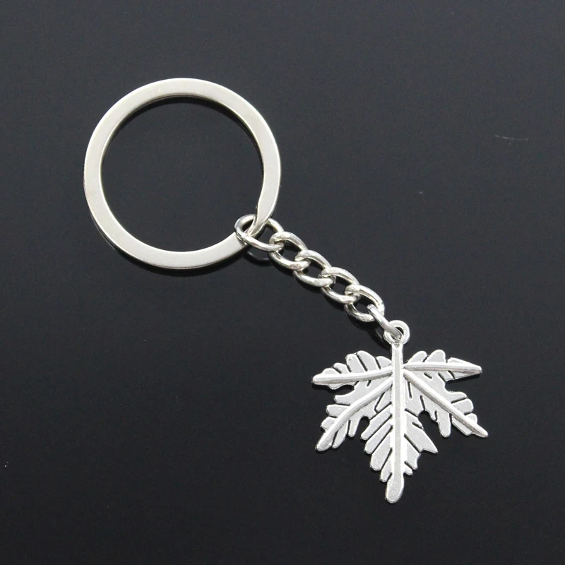 

new fashion men 30mm keychain DIY metal holder chain vintage Canada maple leaf 28x27mm silver pendant Gift