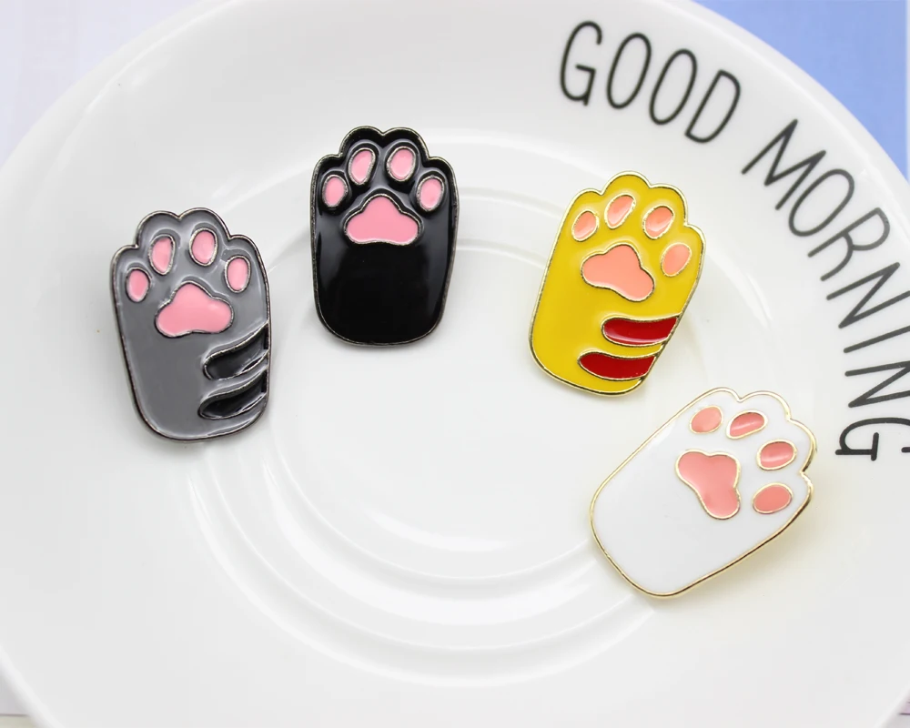 

Cute Pink Yellow White Black Cat Claw Brooch Toe Bean Team Animal Claws Lovely Brooches Jewelry Pins Accessories For Women Girl