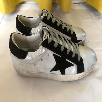 

In 2020 the new small white shoes dirty shoes the new spring leather wrinkle paint plus cowhide couples tie small sneakers