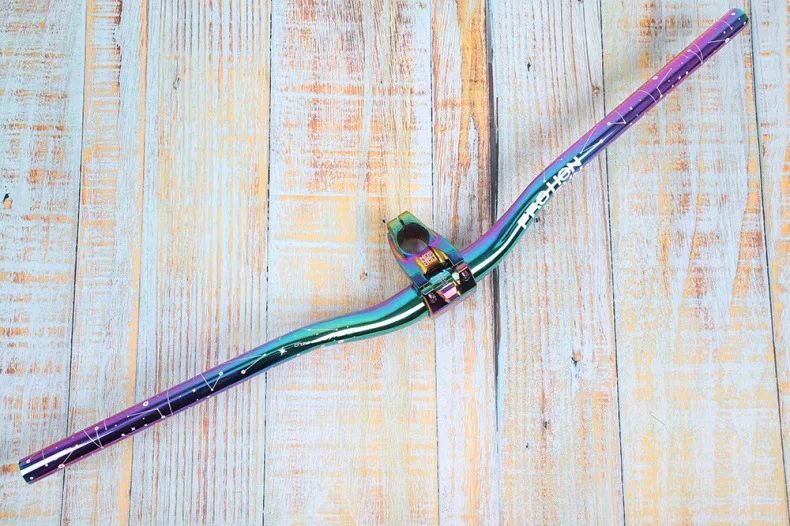 13051300557_2121102980