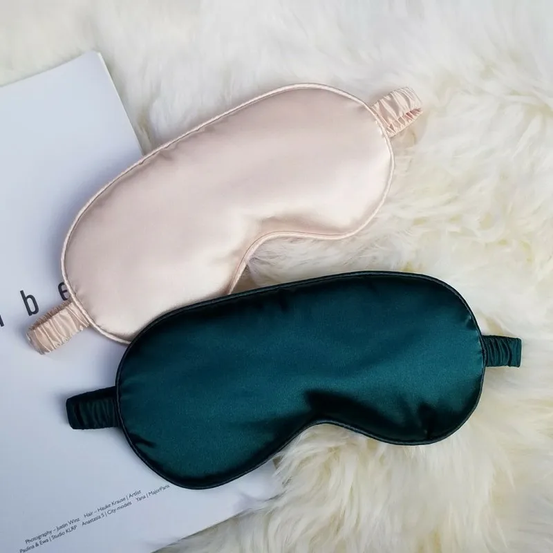 

Pajama Protection Eye Patch Sleep Shading Breathable Women's Men's Real Silk Eyeshade, Earplugs Anti-noise Three-piece Set Mitig