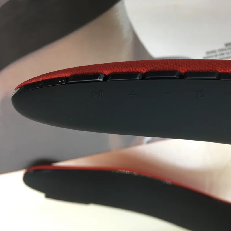 Мини динамик Bluetooth на шею портативный беспроводной с функцией подвешивания