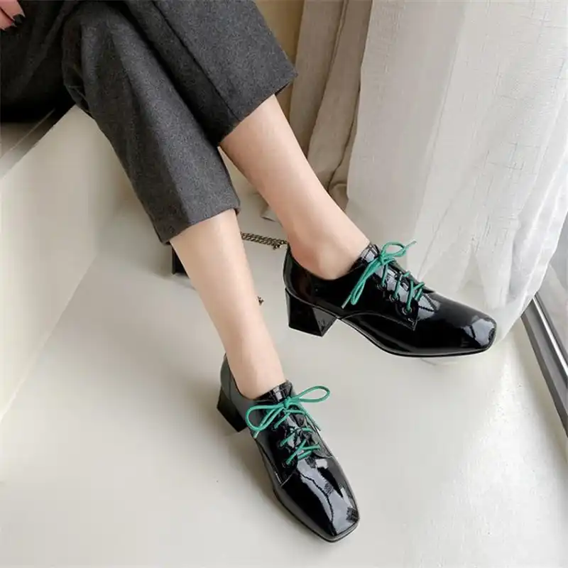 女性の靴パンプス大サイズ 31 43 春 新しいファッションスクエアトゥハイヒールオックスフォード女性英国女性パンプス レディースパンプス Aliexpress