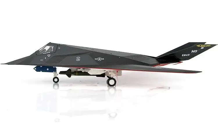 LOCKHEED F-117A NIGHTHAWK 1/72 литье под давлением модель самолета хобби мастер