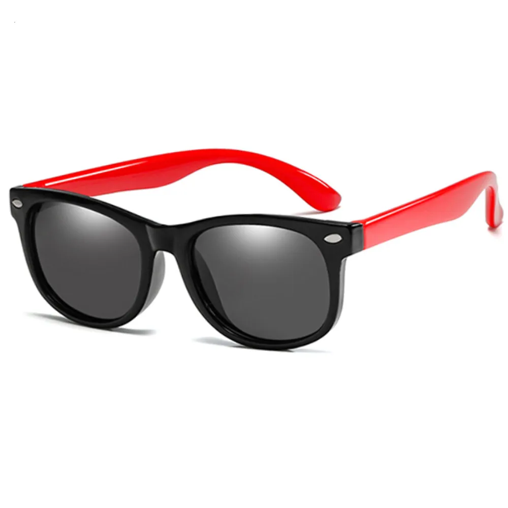 Новые Детские поляризованные солнцезащитные очки TR90 для мальчиков и девочек Солнцезащитные очки силиконовые защитные очки подарок для детей Детские UV400 очки - Цвет линз: black red