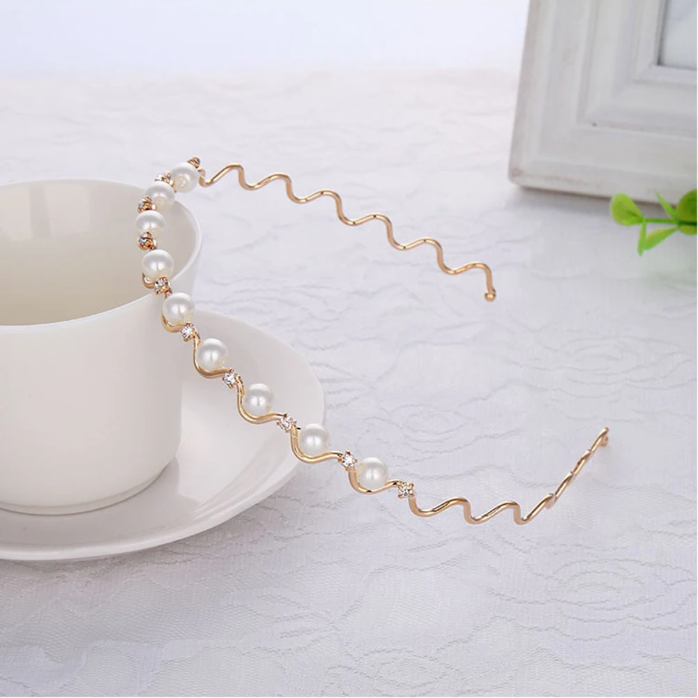 2021 New Women Simple Pearls Headband All-match Hair Bundle Girls Hair Band Fashion Accessories Crystal Pearls Head Hoop butterfly hair clips