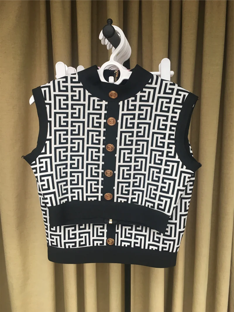 Женская жаккардовая мини-юбка с принтом губы | одежда