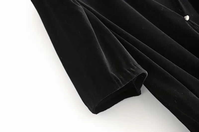 Черное бархатное платье с пышными рукавами, женское осенне-зимнее сексуальное мини-платье на пуговицах, элегантное женское плиссированное платье