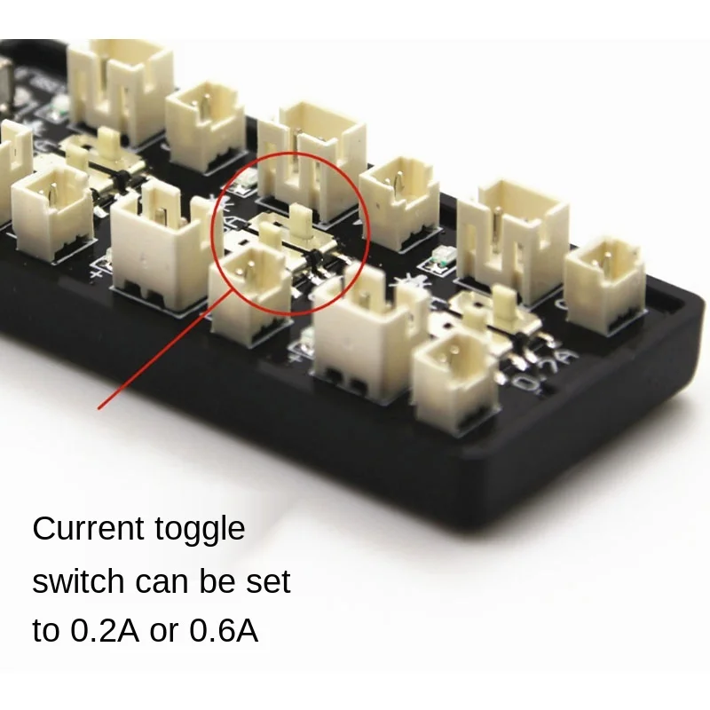 Chargeur USB 6 canaux LiPo/LiHv 1S 3.7V/3.8V avec connecteurs multiples