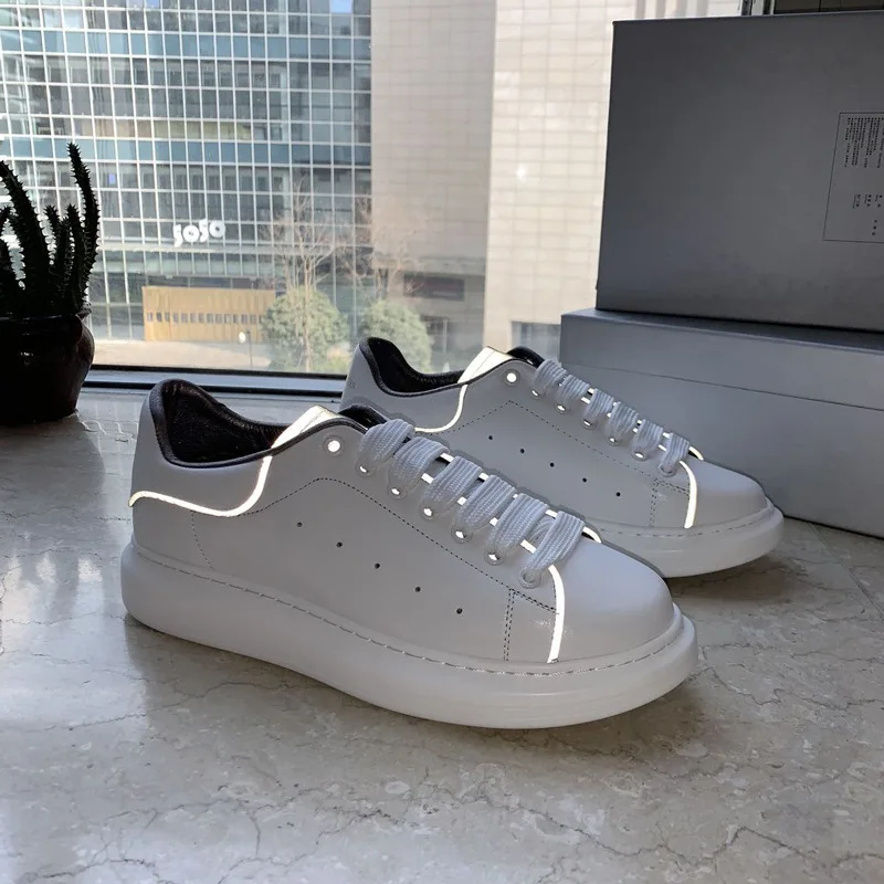 Real Leather Lighted Sneakers Casual white shoes Mens loafers Handiness Breathable Lovers shoes High quality Platform sneaker - Цвет: A